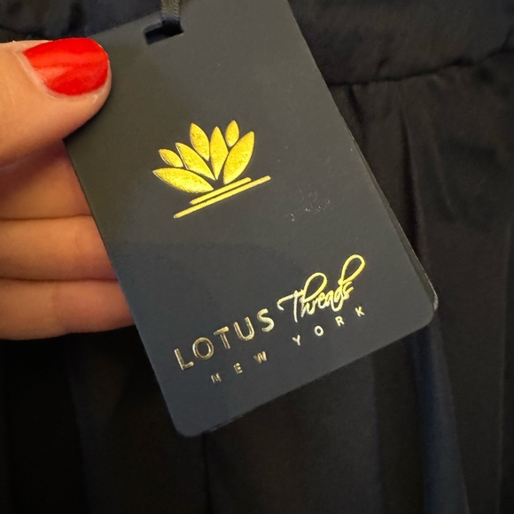 Unique Romper Gown Lotus Threads - Picture 7 of 9